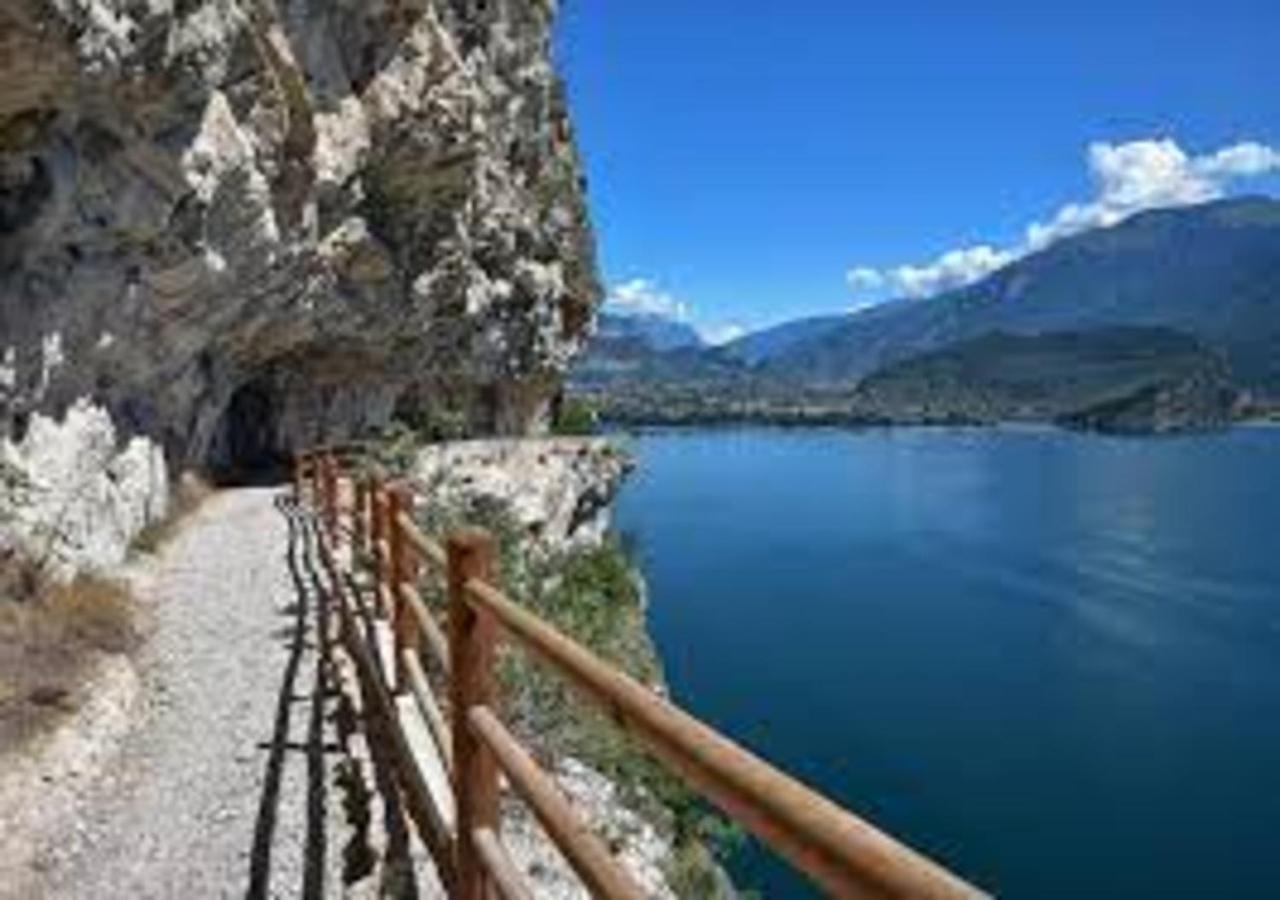 Casa Zanoni Apartment Torbole Sul Garda Exterior photo